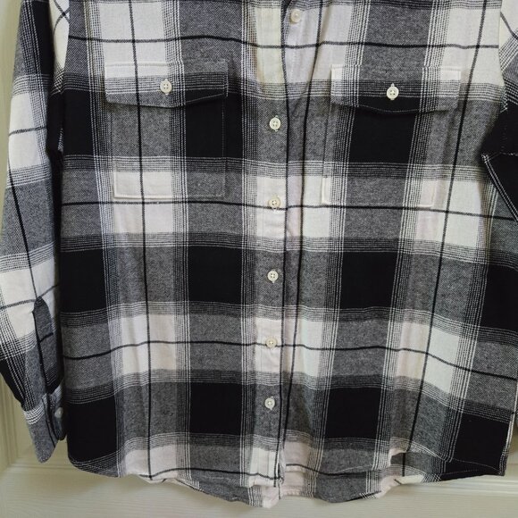NWT Old Navy Black Loose Fit Plaid Flannel Boyfriend Button-Down Shirt Size S - Picture 7 of 13